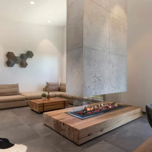 De Element4 Summum 140 4-zijdig Bio biedt een moderne, vierzijdige bio-ethanol haard die energiezuinig is en een sfeervol vlammenbeeld creëert zonder rookafvoer